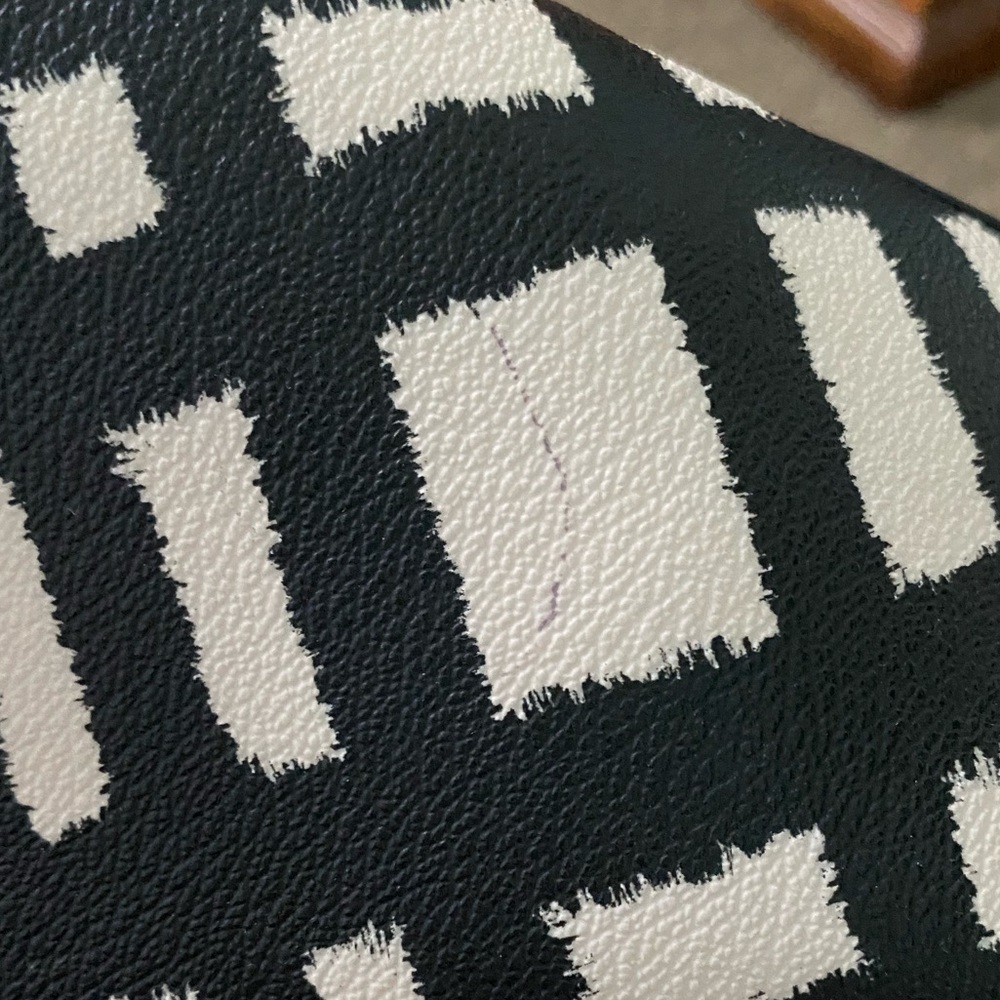 COACH REVERSIBLE TOTE - Picture 11 of 12